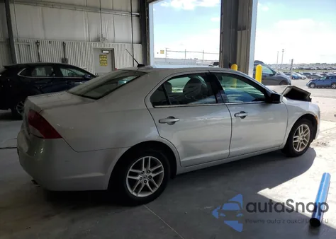 2010 Mercury Milan z USA, uszkodzony, nr VIN 3MEHM0HA4AR625103